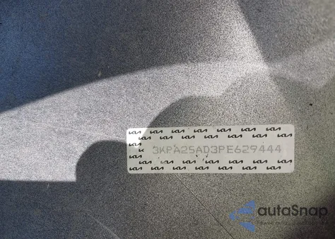 2023 Kia Rio 5-Door S z USA, uszkodzony, nr VIN 3KPA25AD3PE629444